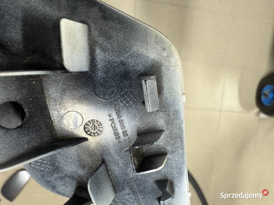 MERCEDES W204 AMG 1114 LIFT zaślepka zderzak podkarpackie