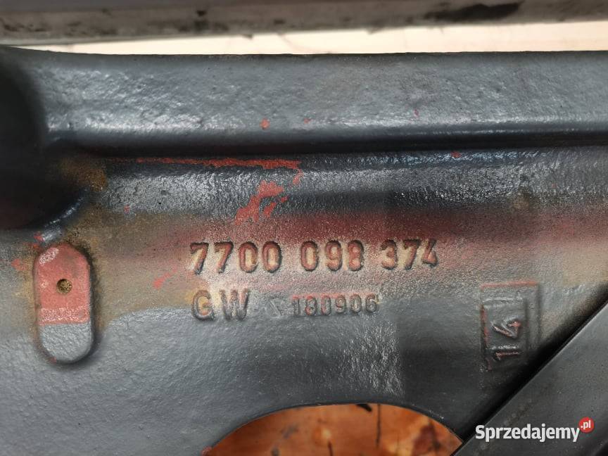 Wspornik osi 7700098374 Claas Axion Wilkowo sprzedam