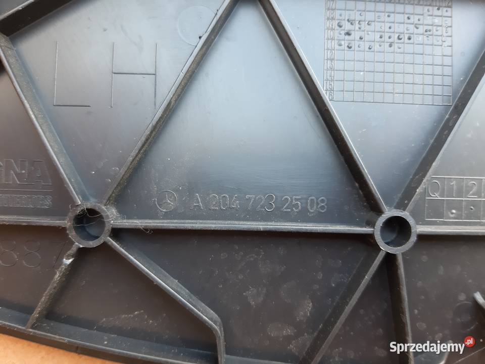 MERCEDES GLK W204 ZAŚLEPKA BOCZKU DRZWI LEWY Bieleń