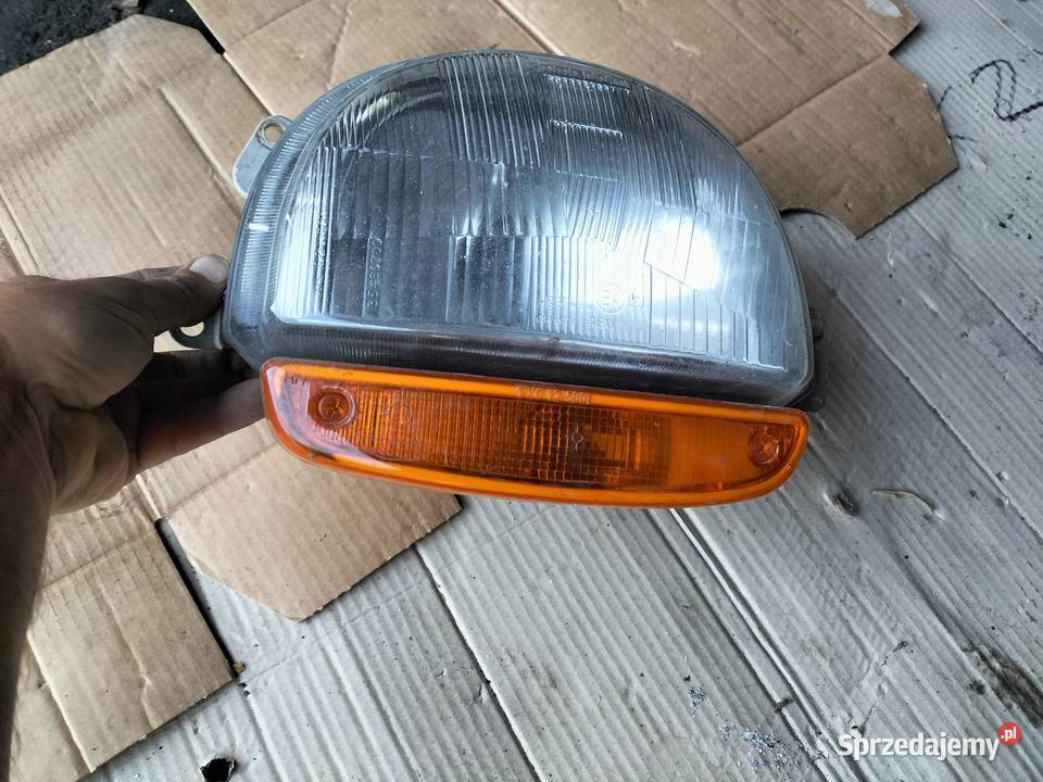 RENAULT TWINGO LAMPA PRZÓD PRZEDNIA PRAWA Kamień-Kolonia
