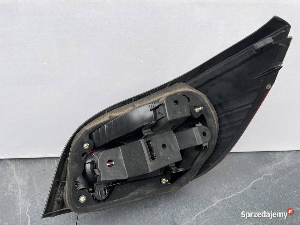 BMW E60 LEWA LAMPA TYŁ Ostroróg