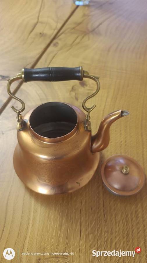 Piękny miedziany czajnik z grawerem Ciechanów