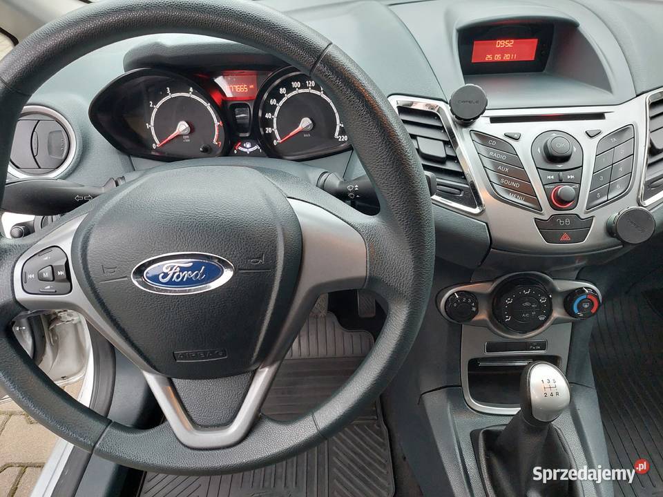 Ford Fiesta VII Hatchback 3d 2011 r 125 60 kW radio Kraków