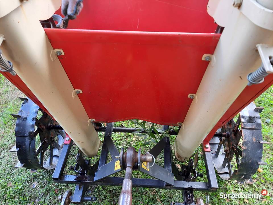 Sadzarka do ziemniaków Akpil nowa Bucze