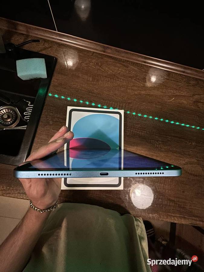 Sprzedam Tablet iPad 10 gen 64GB Ryczywół