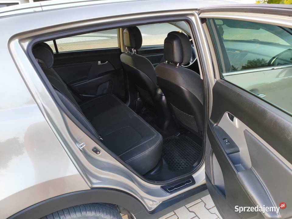 Kia sportage 17 diesel bezwypadkowa pierwszy 115KM Gołcza
