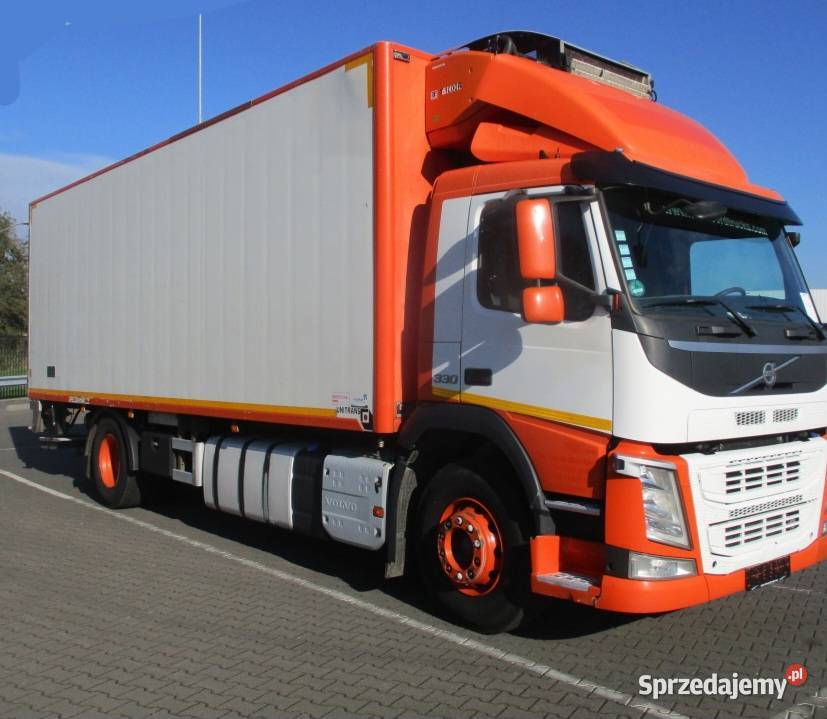 Chłodnia hakowka Volvo do półtusz miesa Warszawa