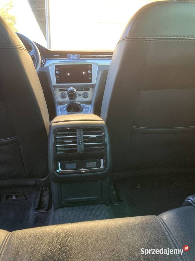 Volkswagen Passat B8 20182019 najbogatsza wersja Brodnica