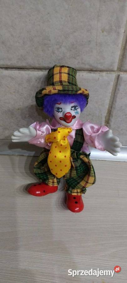 fIGURKA PORCELANOWA Klan lubelskie