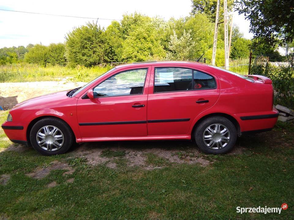 Skoda Octavia 1998 czerwona nieuszkodzony