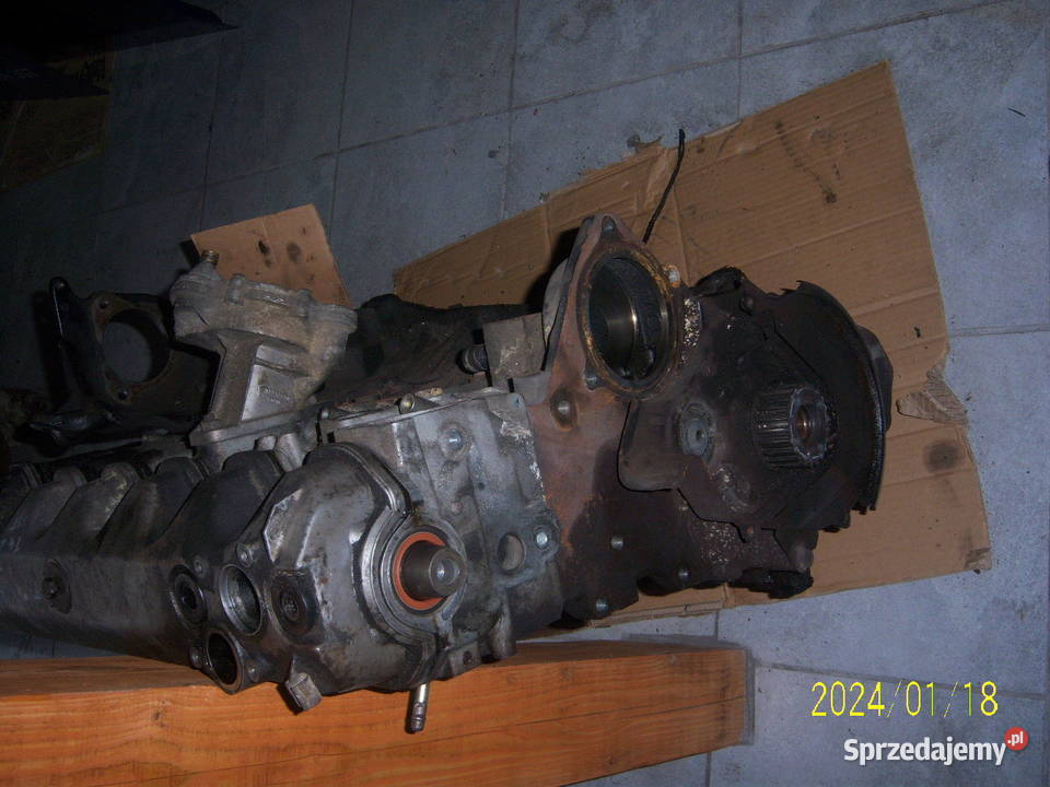 Volkswagen LT T 4 Volvo Audi A6 słupek silnik Kielce