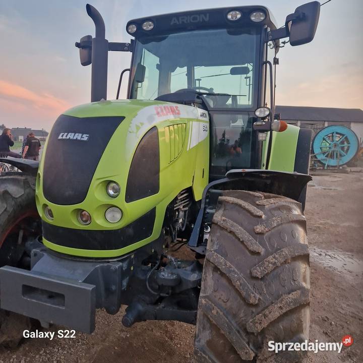 Claas Arion 640
