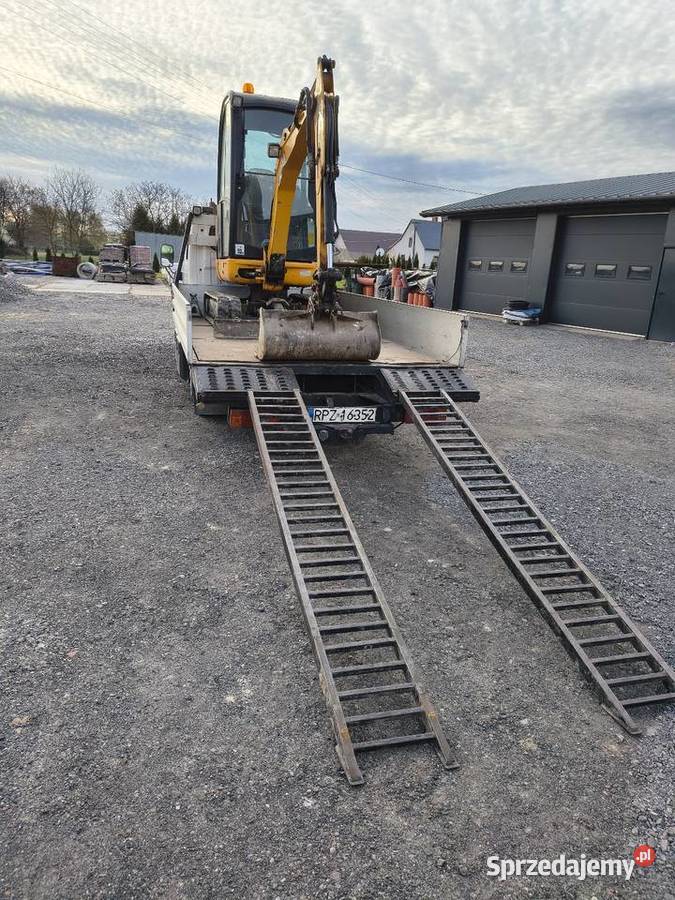 Sprzedam samochód Nissan Cabstar Przeworsk