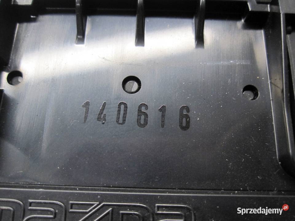 MAZDA 3 III 14r kratki nawiewu środek BHR16491X osobowe