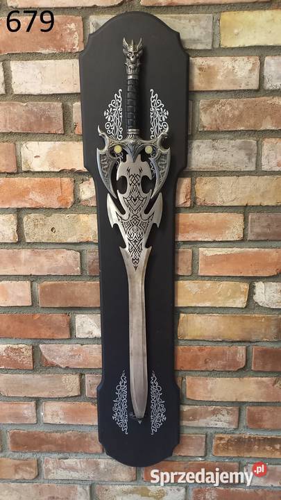 Miecz ozdobny na ścianę 679