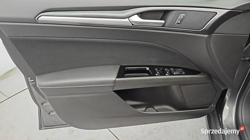 Ford Mondeo 20 Hybrid Trend Z Polskiego Salonu centralny zamek