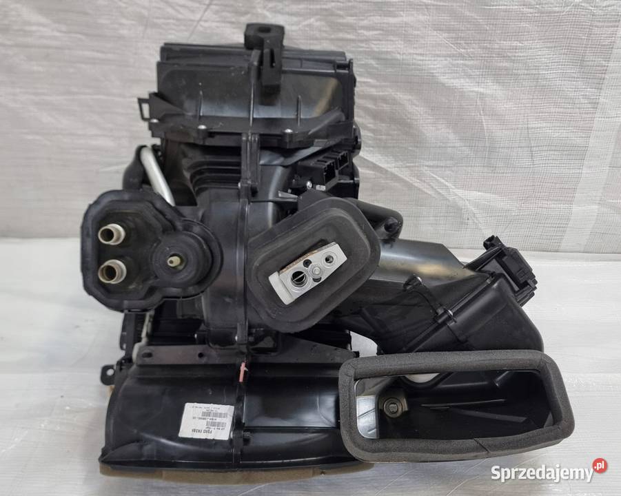 FORD FIESTA MK8 NAGRZEWNICA DMUCHAWA EUROPA