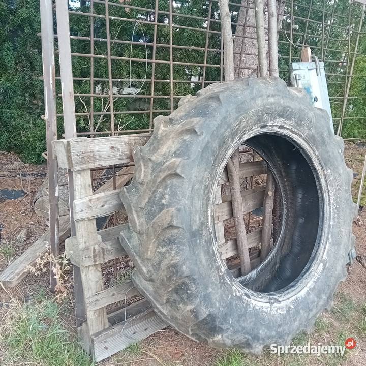 opona Firestone 32070R24 Dynów sprzedam