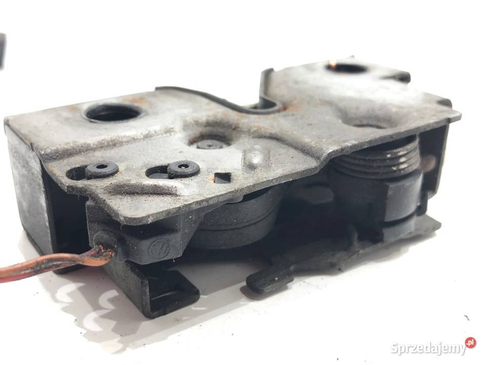 ZAMEK MASKI PRZÓD SKODA OCTAVIA III Kombi