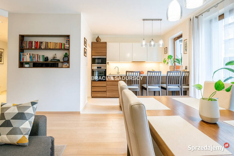 Sprzedam mieszkanie 774m2 3 pokojowe Kraków os miejsce parkingowe sprzedam