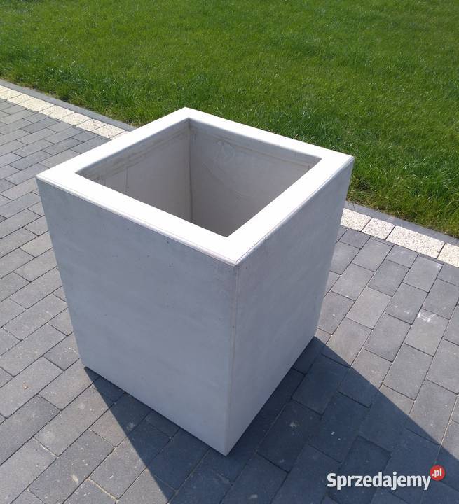 donica doniczki z betonu architektonicznego Prudnik