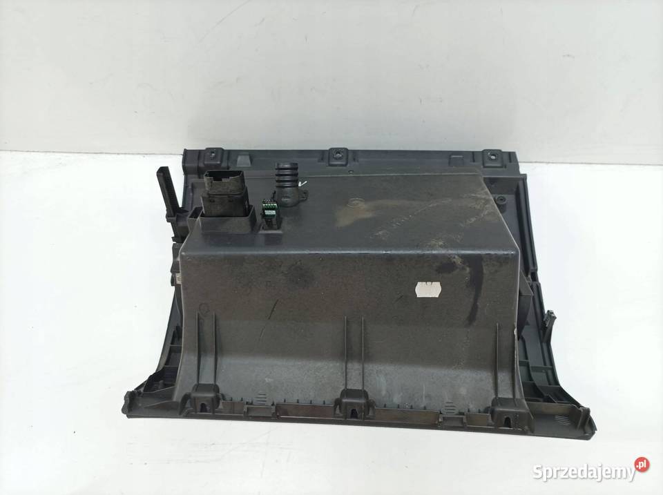 SCHOWEK 2K5857097D PRAWY PASAŻERA DESKI VW osobowe