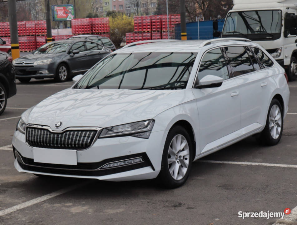 Skoda Superb iV 14 TSI PHEV wielofunkcyjna kierownica lubelskie Lublin