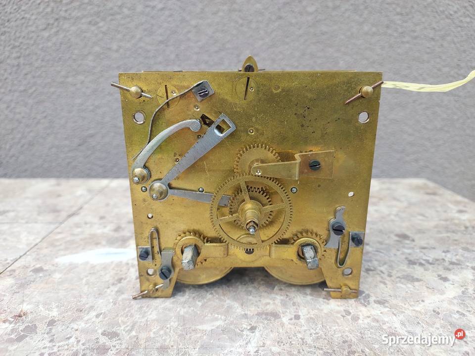 786 Mechanizm starego zegara ściennego Kienzle