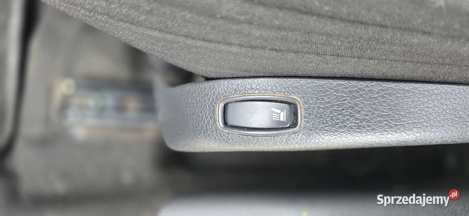 Navigacja Grzane fotele Bluetooth Czujniki manualna