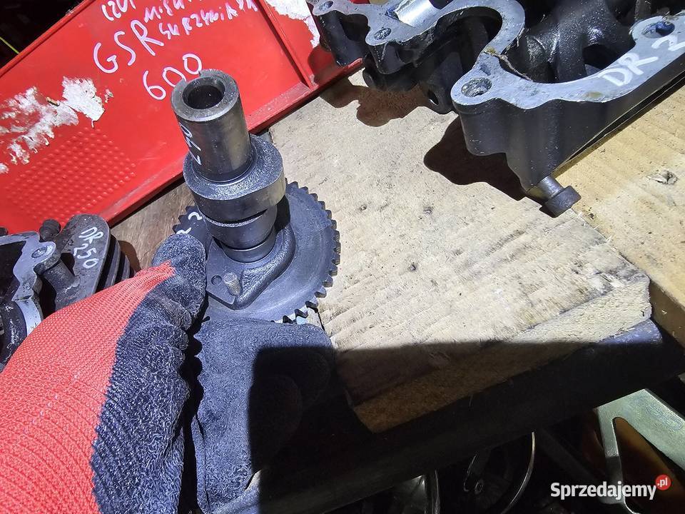 Suzuki DR 250 wałek rozrządu dr250 gn gn250 Jelenia Góra
