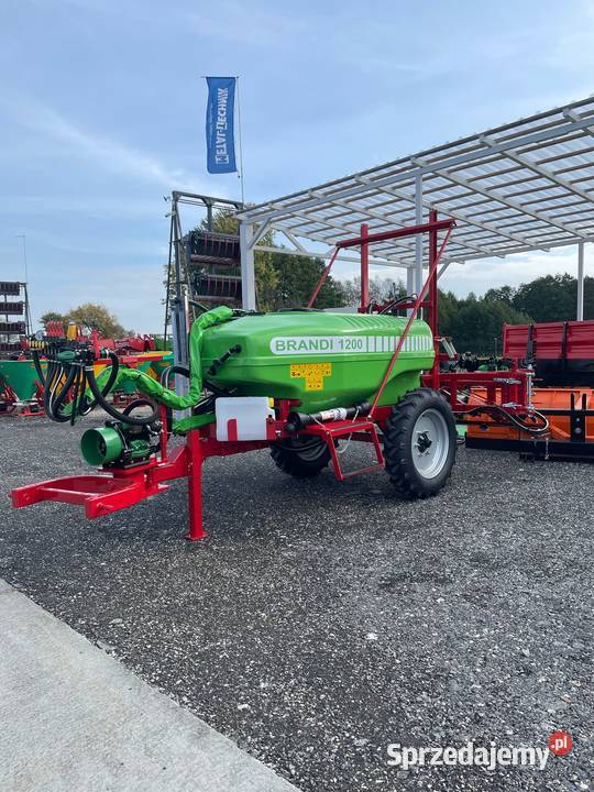 Opryskiwacz polowy Brandi 1200L 121518m Nowy RSM Zofipole