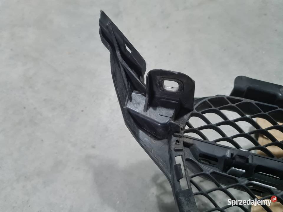 W205 grill atrapa Motoryzacja