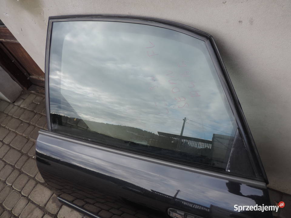AUDI A4 B5 FL SEDAN DRZWI LEWE TYLNE LZ9W