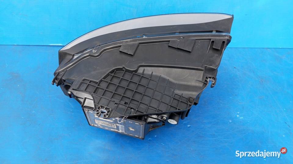 XENON LAMPA PRAWY PRZÓD EU AUDI A4 B6 Lampy przednie Nowy Tomyśl sprzedam