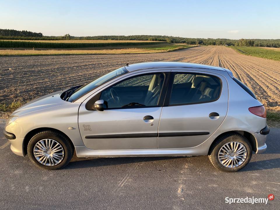 Peugeot 206 14 HDI 2004 274k 2kpl opon Gnojno sprzedam
