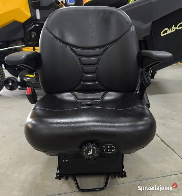 Fotel siedzenie z amortyzacją do traktora