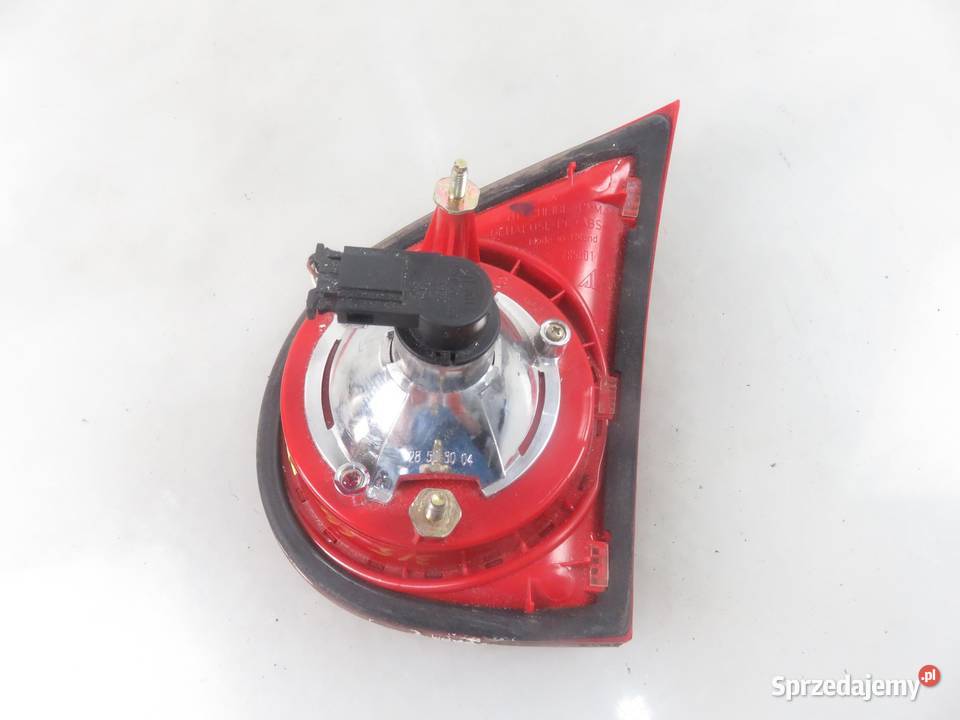 LAMPA LEWA TYLNA KLAPA VW GOLF V 1K1 1K6945093E