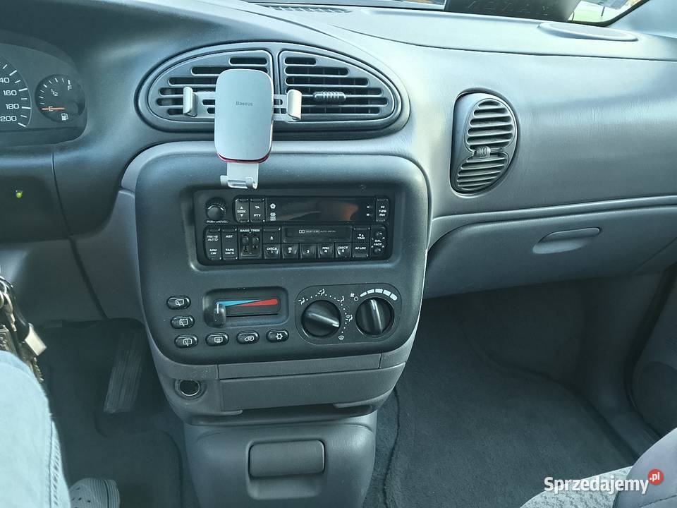 Chrysler Grand Voyager 24 manualna Grand Voyager