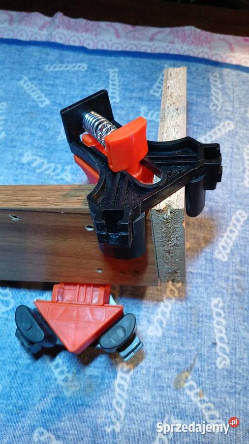 Sprzedam regulowany kątownik stolarski 90 stopni sprzedam