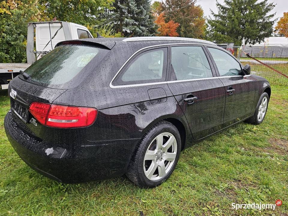 Audi a4 20 TDI 143 COMMON RAIL XENONLED NAVI elektryczne szyby Ryki sprzedam