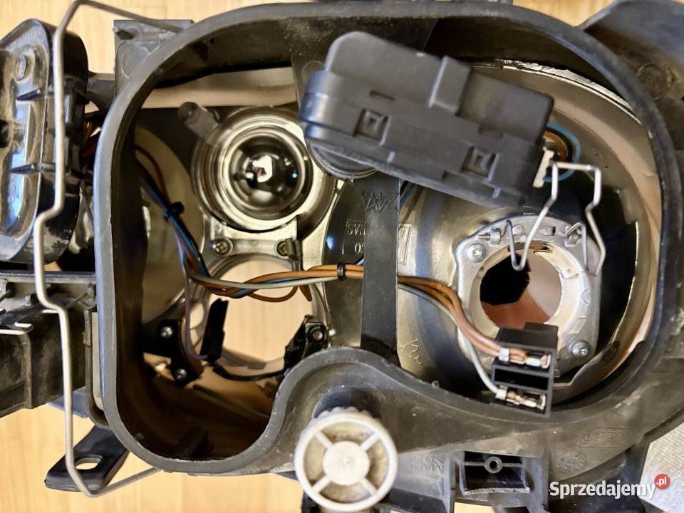 Lampy przednie golf 4 Valeo 105KM