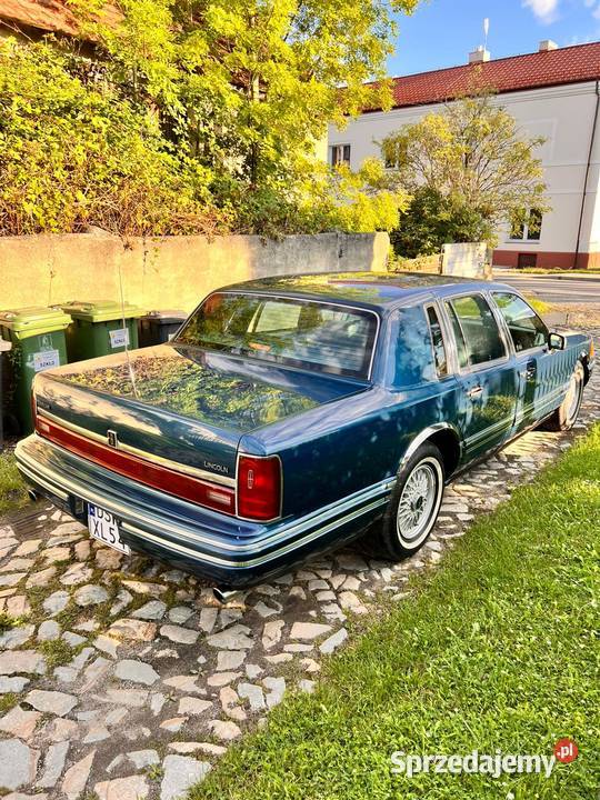 Lincoln town car 46 Strzegom sprzedam