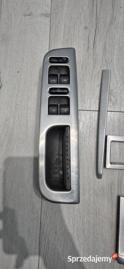 Dekory listwy ozdobne szczotkowane aluminium Vw Słupsk