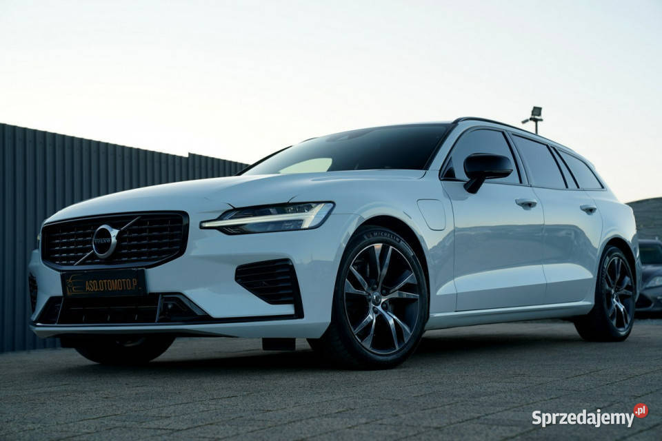 Volvo V60 R DESIGN acc FUL LED skóra nawi ALUSY wielofunkcyjna kierownica Otmuchów