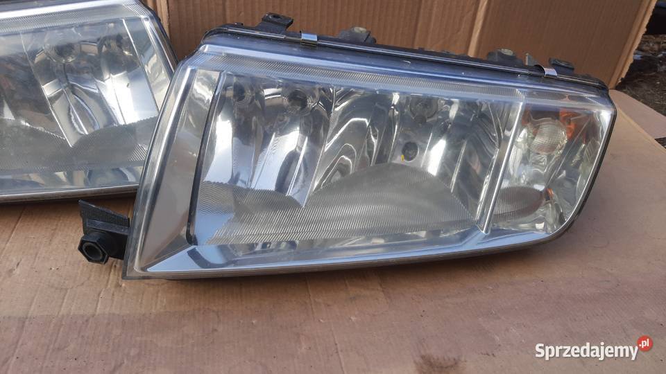 lampa przednia prawa lewa Skoda Fabia I osobowe dolnośląskie Dębno