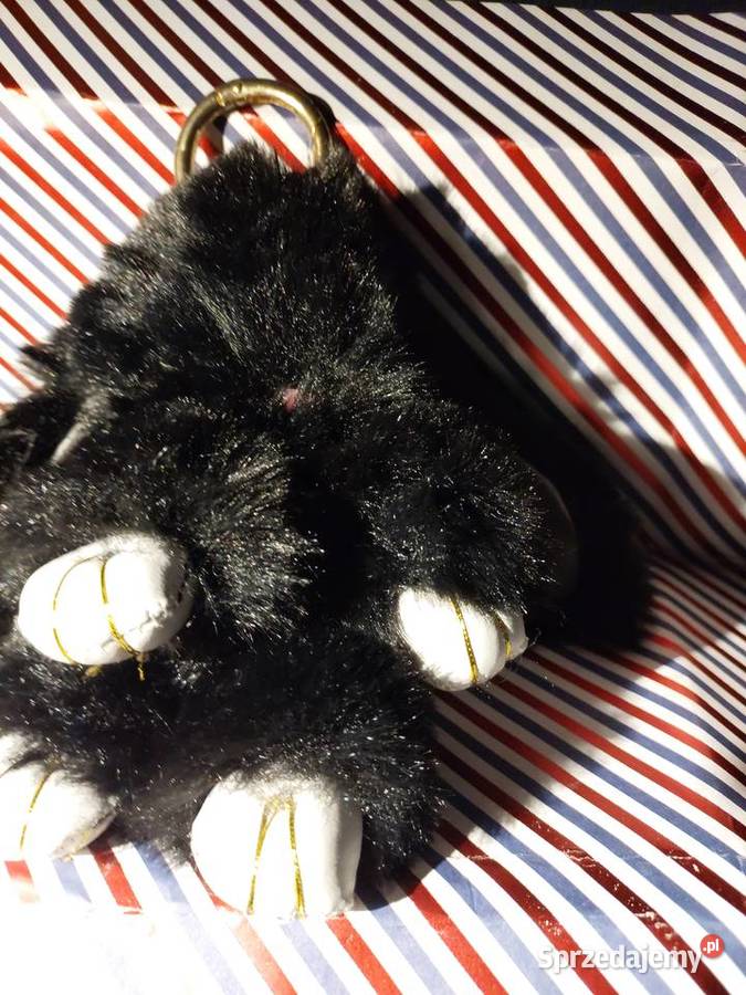 Króliczek futrzany czarny brelok Nowy Wrocław