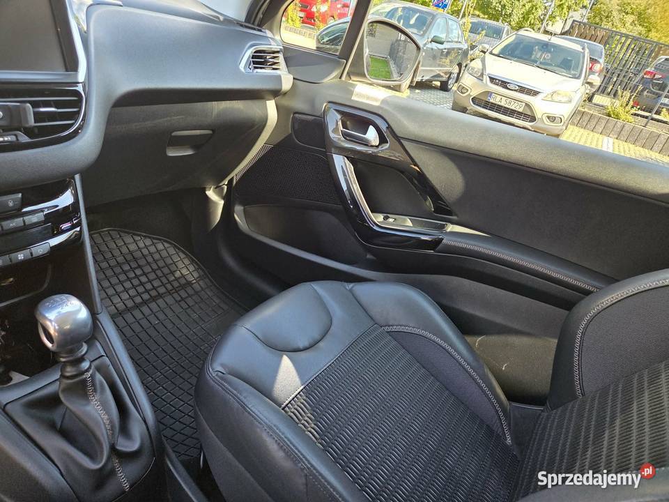 Peugeot 208 16l 2012r Łańcut sprzedam