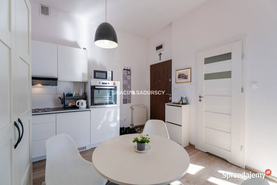 Mieszkanie Kraków Racławicka 2145m2 1 pokój własność małopolskie