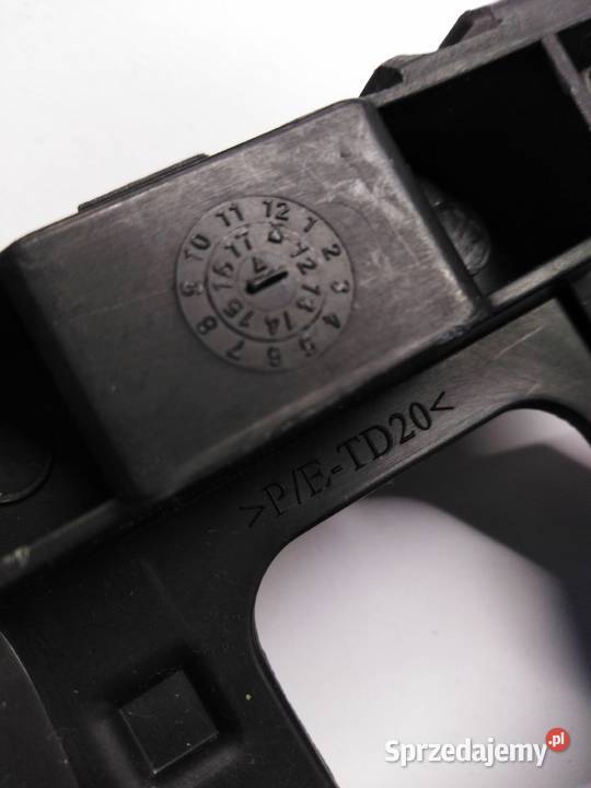 KOMBI ŚLIZG ZDERZAKA PRAWY LEWY TYŁ DACIA lubuskie Wschowa