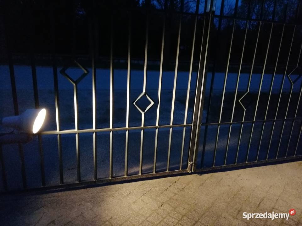 REFLEKTOR ALUMINIOWY ZEWNĘTRZNY 10 Łask